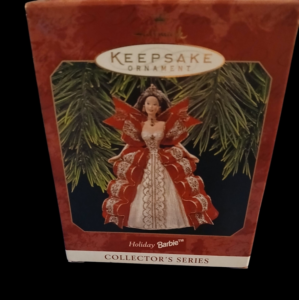 nwt Hallmark  keep sake ornament